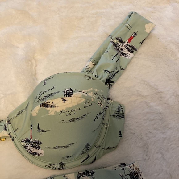 We wore what Two piece bikini with sites of the Hamptons. Tried on but not worn. - Picture 3 of 7